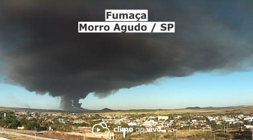 Fumaça negra encobre céu de Morro Agudo / SP - 25/08/20