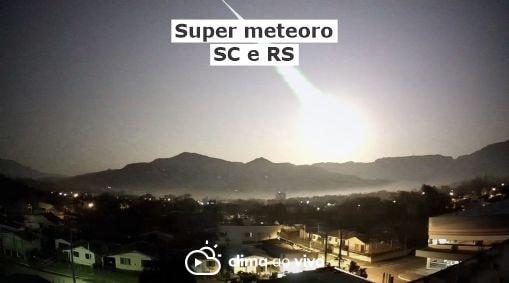 Super meteoro luminoso é registrado por 8 câmeras em SC e RS - 01/10/20