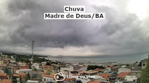 Avanço de chuva em Madre de Deus, na Bahia