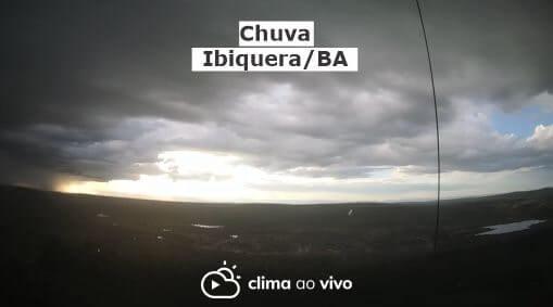 Avanço de chuva em Ibiquera/BA no final da tarde desta segunda (18)