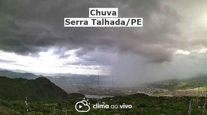 Avanço de chuva em Serra Talhada/PE - 29/04/21