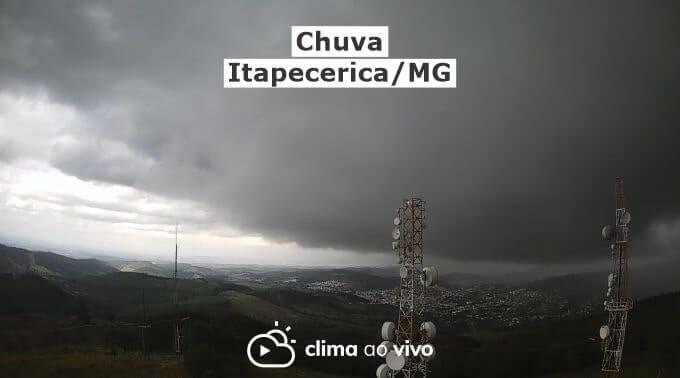 Formação de chuva em Itapecerica/MG - 31/05/21