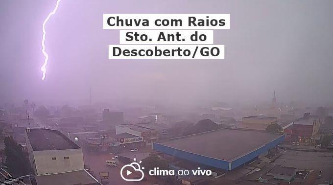 3 câmeras registram chuva em Santo Antônio do Descoberto/GO - 25/10/21
