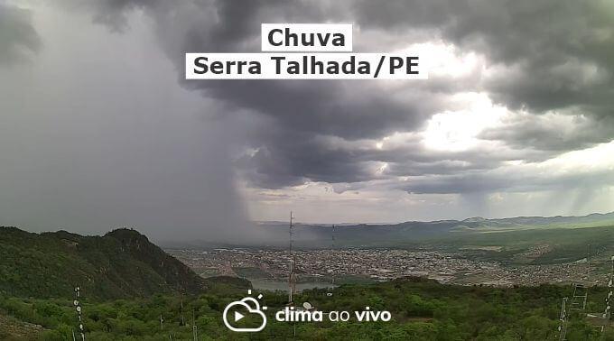 Pancada de chuva atinge Serra Talhada/PE - 08/11/21