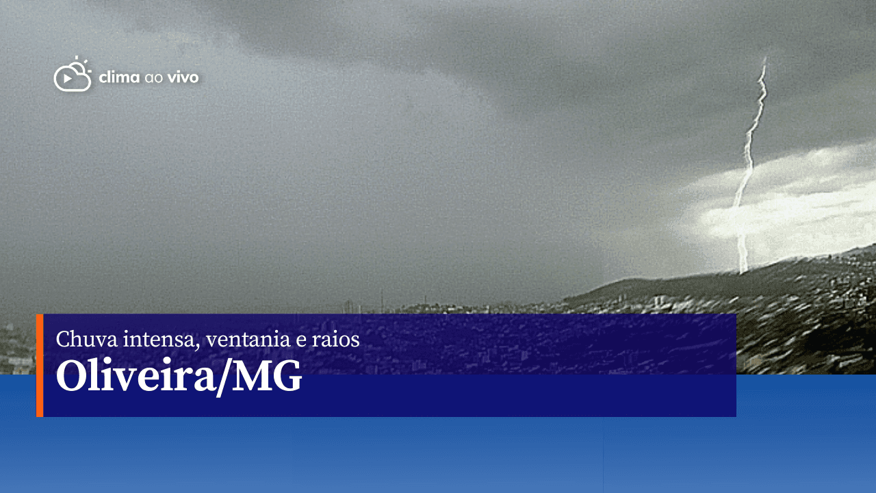 Temporal com raios e chuva intensa em Oliveira/MG - 14/02/23