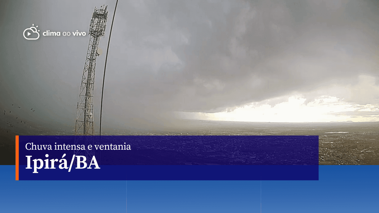 Formação de chuva intensa em Ipirá/BA, nesta tarde de sábado - 22/04/23