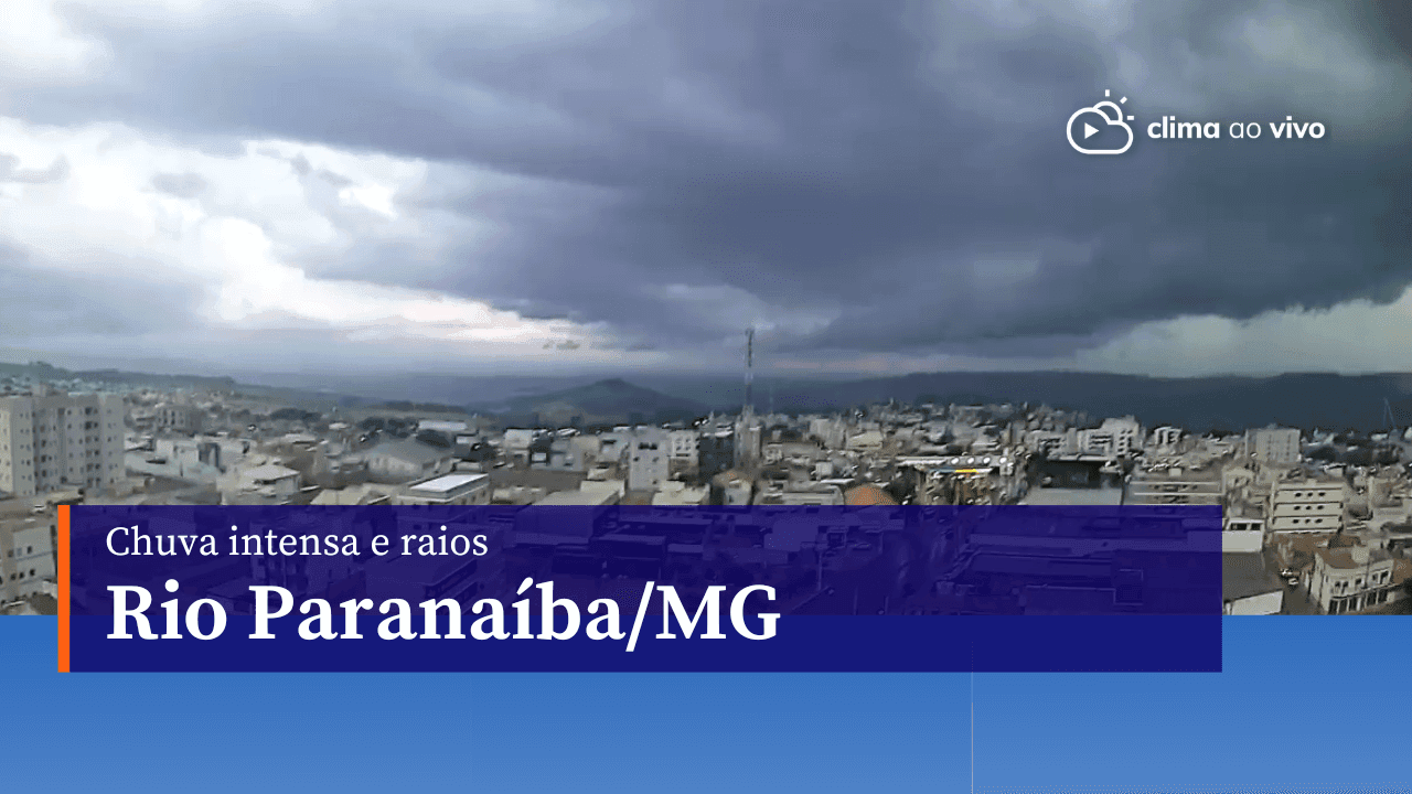 Chuva intensa em Rio Paranaíba/MG, na tarde desta quinta-feira - 26/10/23